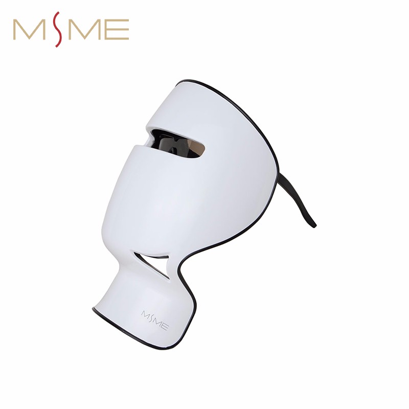 LED photorejuvenation beauty mask